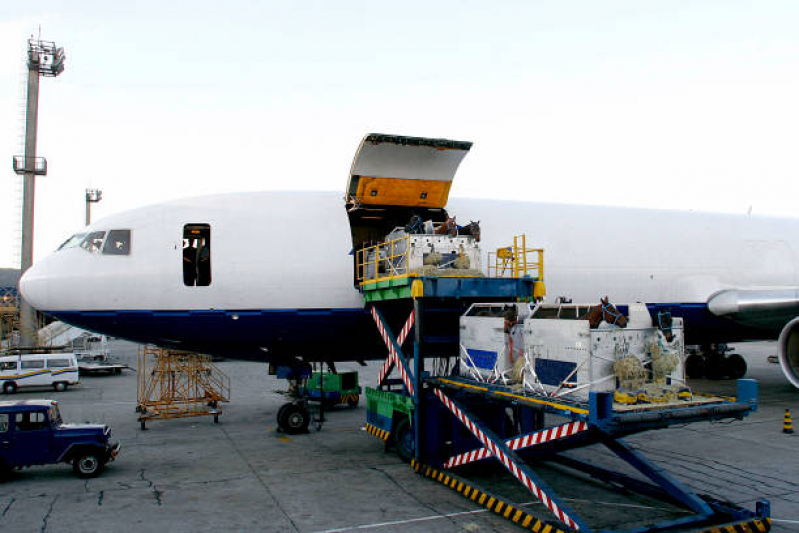 Curso de Transporte de Materiais Perigosos em Aviões Preço Belo Horizonte - Curso para Transportar Carga Perigosa