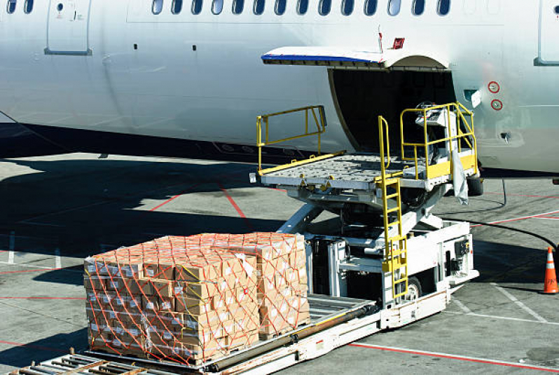 Curso de Transporte de Material Perigoso Preço Vila Graciosa - Curso de Transporte de Materiais Perigosos em Avião