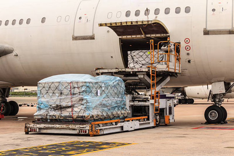 Cursos para Fazer o Transporte de Matérias Perigosas Catumbi - Curso de Transporte de Materiais Perigosos em Aviões